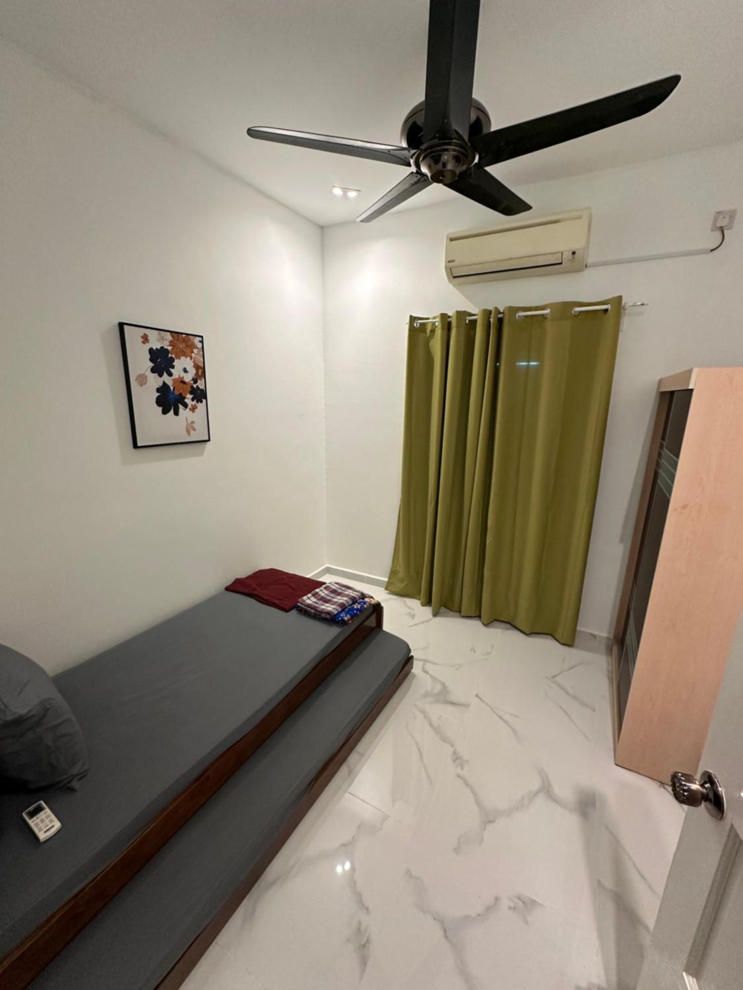 Banting Sg Lang Homestay 2 Bedrooms Exterior photo